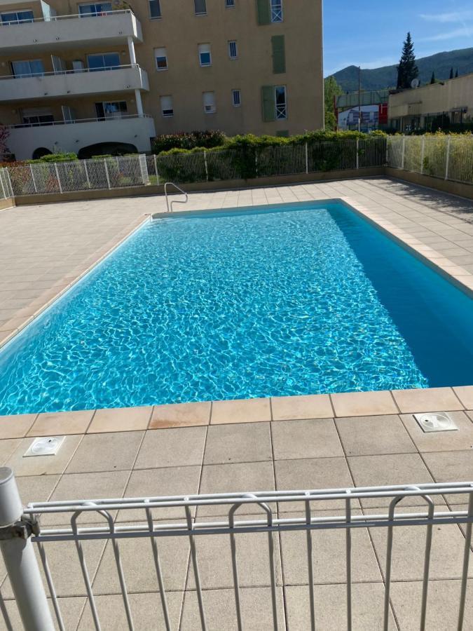 Studio Brignoles Piscine Emplacement Ideal エクステリア 写真